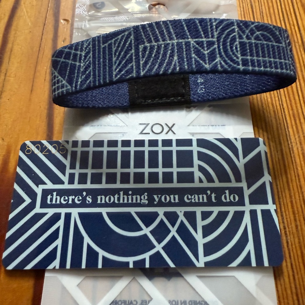 Zox Blue and White Wristband